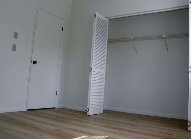 Building Photo - 2125 SW 39th Way