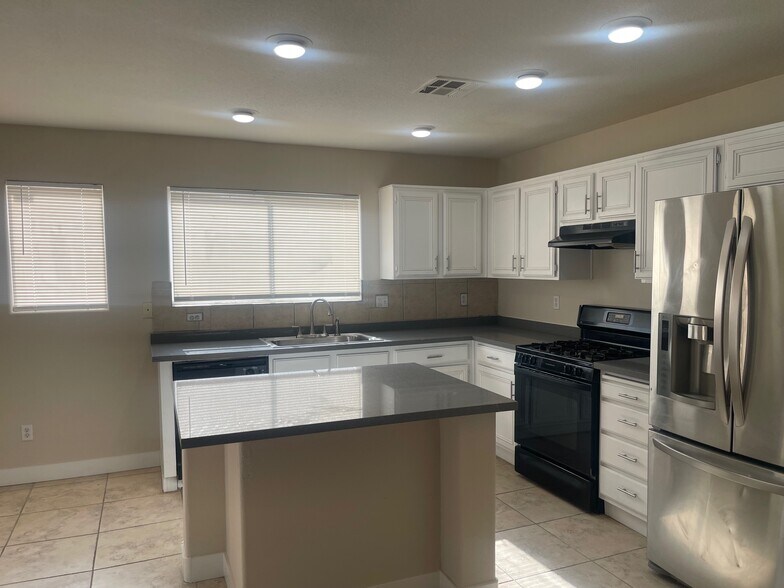 Building Photo - 6726 Montezuma Castle Ln