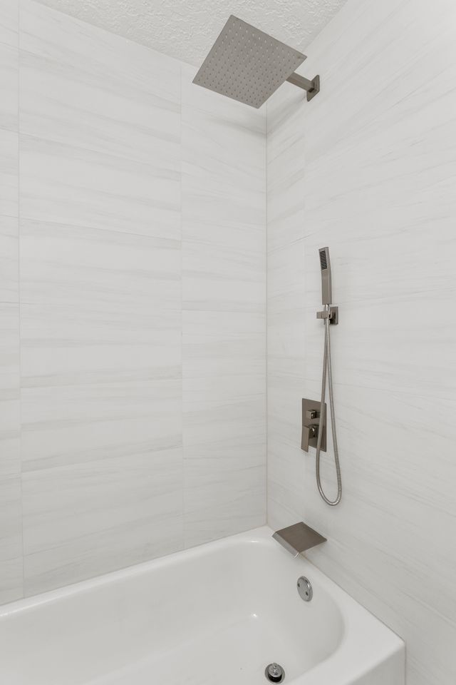 2nd Bathroom - 2287 Philippine Dr