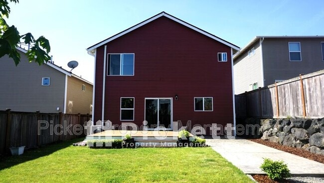 Building Photo - 535 NW Stendahl Ct
