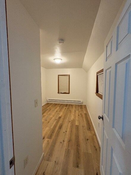 Building Photo - 543 Como Ave