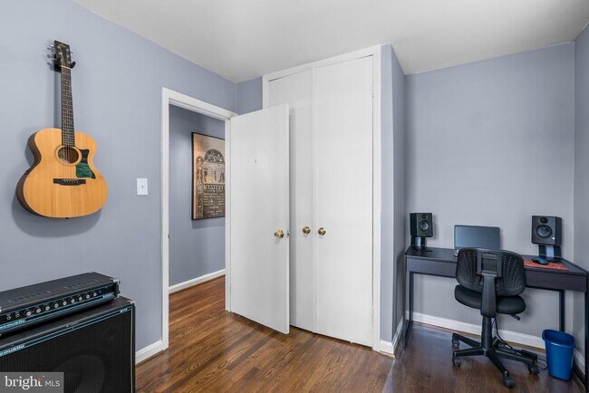 Building Photo - 3904 Lantern Dr