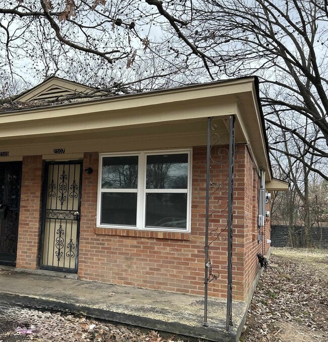 Building Photo - 2507 Staten Ave