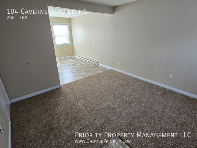 Building Photo - 2BR 1BA Townhome, Grottoes