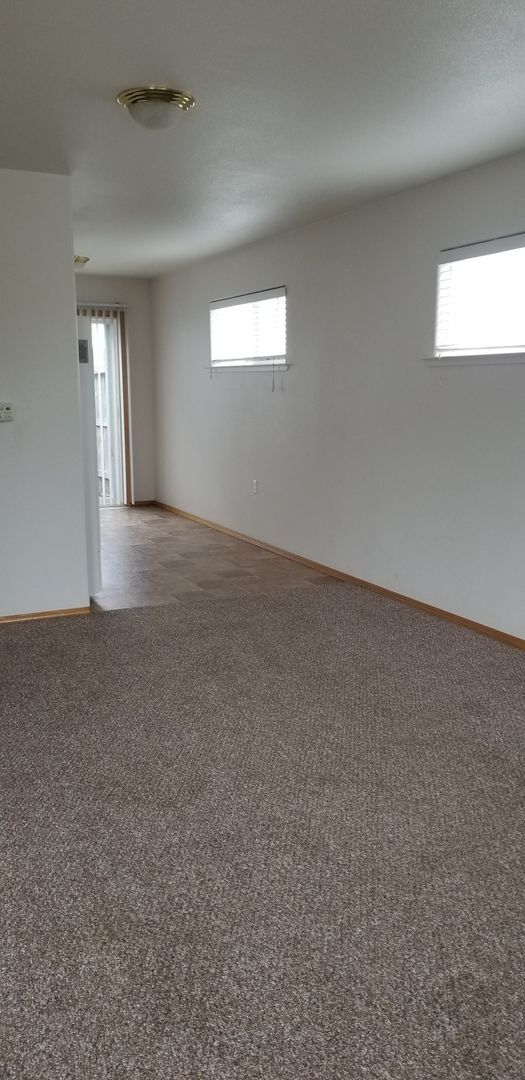 Building Photo - SP42