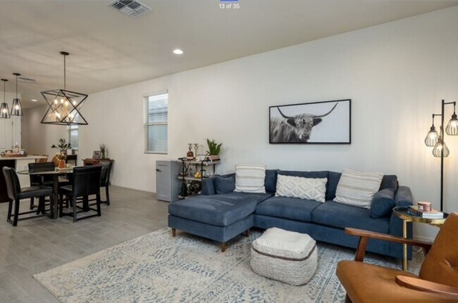 Building Photo - Beautifully Upgraded 4 - Bedroom 2 - Bath ...