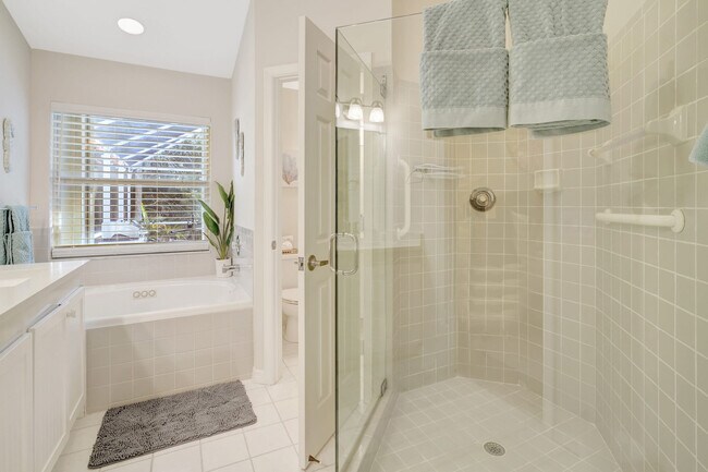 Building Photo - 6726 Sloane Pl