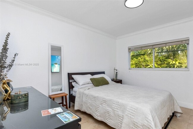 Building Photo - 81 Edgewater Dr