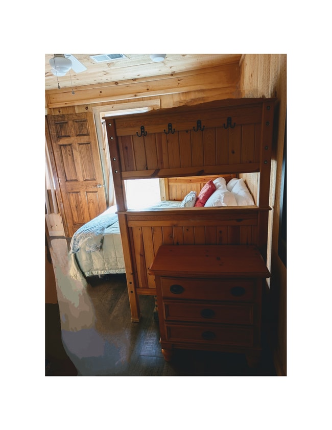 Building Photo - Lovely Single-Family Home