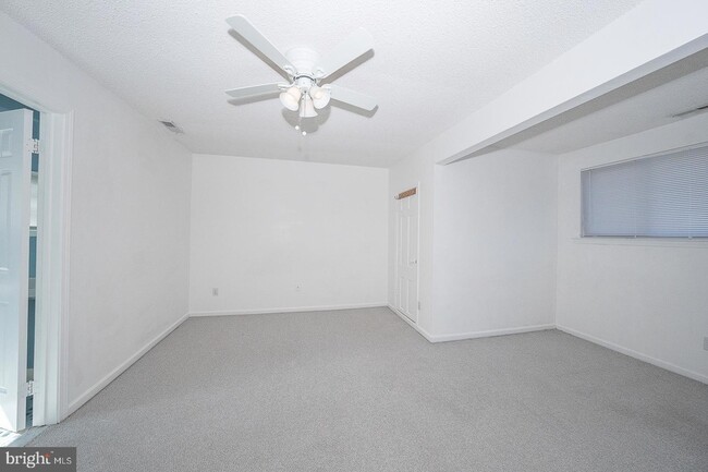 Building Photo - 344 Brigade Ct