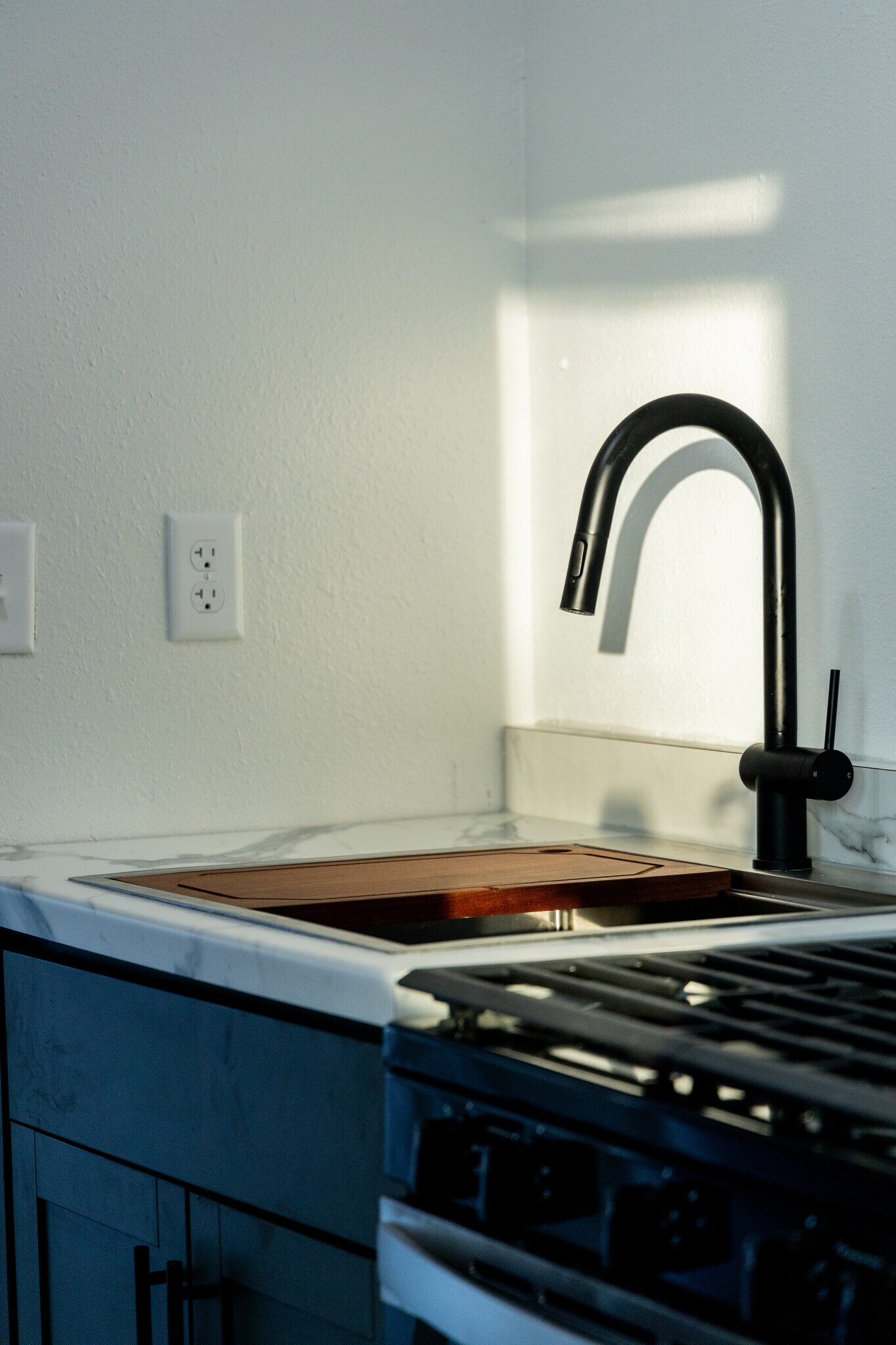 Building Photo - 711 S Phillips Ave