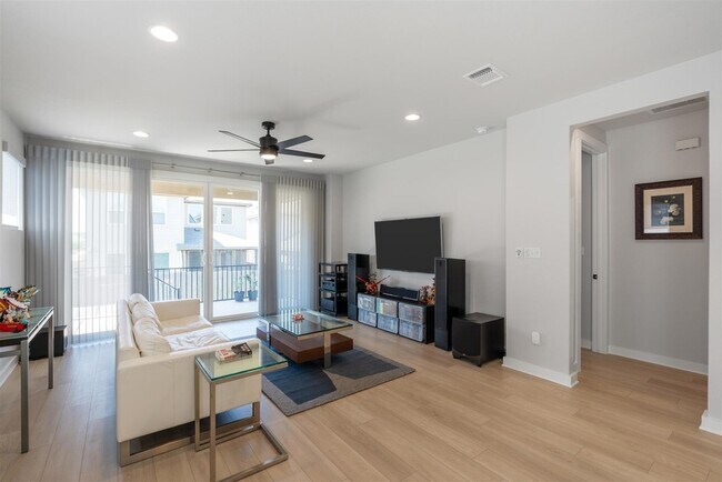 Building Photo - 2224 Nightjar Song Dr