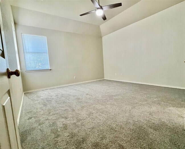 Building Photo - 18708 Dry Pond Dr