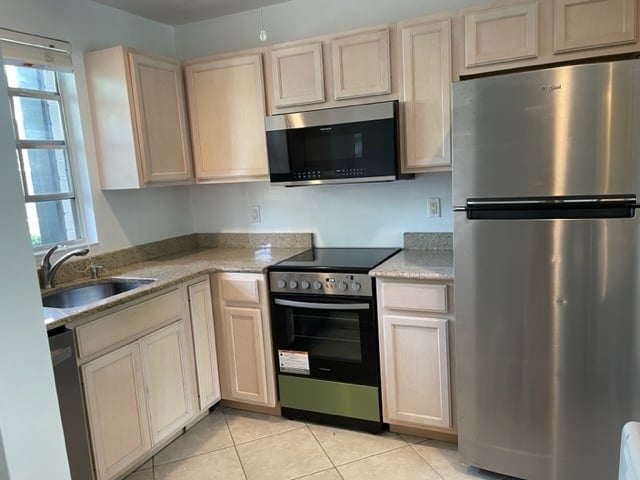 Primary Photo - 1250 S Denning Dr