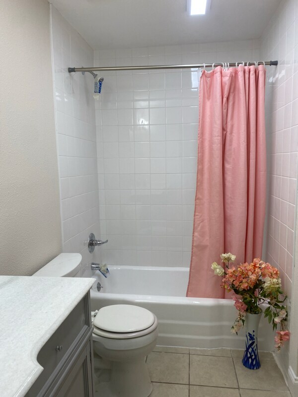 Building Photo - 514 Hughes Dr