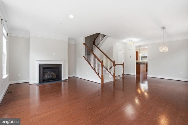 Building Photo - 5948 Logans Way