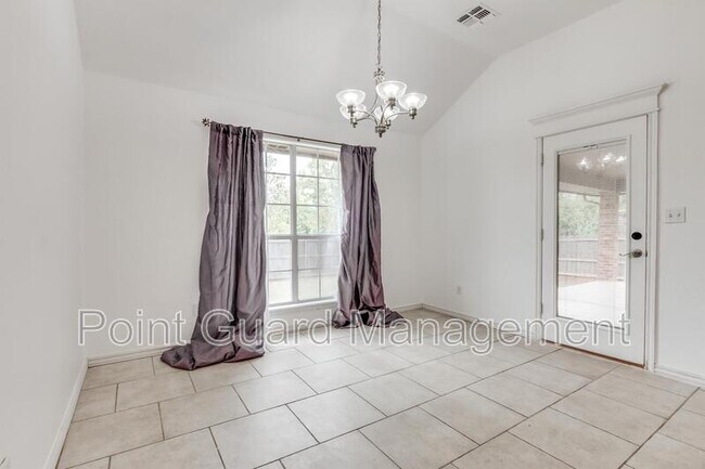 Building Photo - 10517 Queensbury Dr