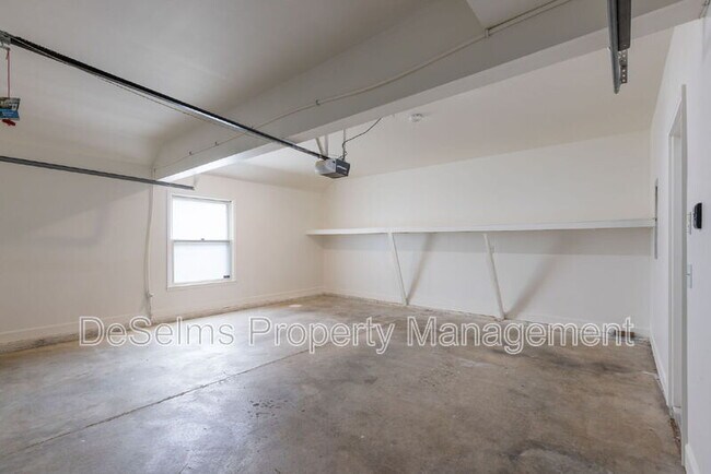 Building Photo - 1012 Beech Tree Ln