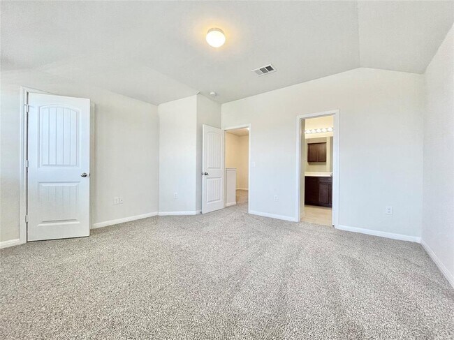 Building Photo - 513 N Heatherwilde Blvd