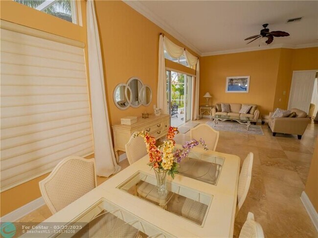 Building Photo - 20107 Ocean Key Dr