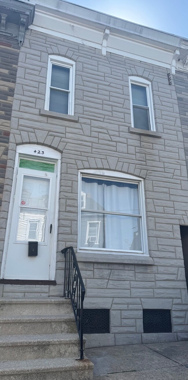 Primary Photo - 423 Orange St