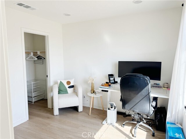 Building Photo - 14126 Bay St