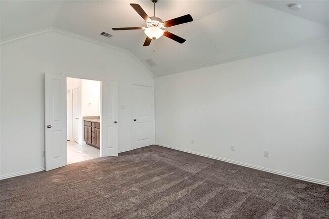 Building Photo - 2323 Green Kale Dr