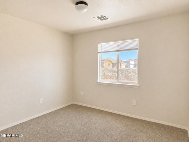Building Photo - 12871 Hidden Grove Dr