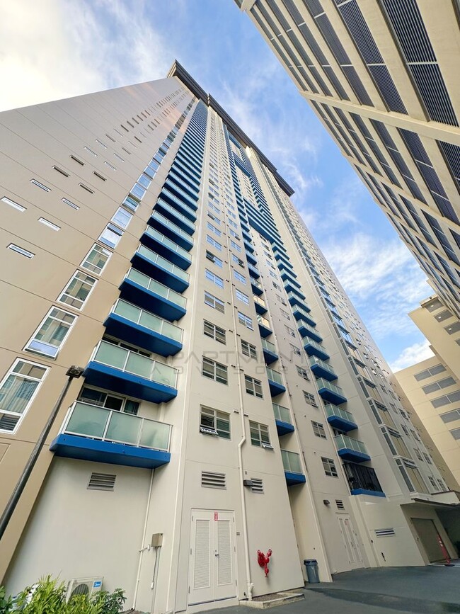 Building Photo - Breathtaking View! Recent Development! Gar...