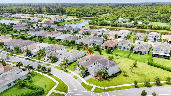 Building Photo - 16293 Melogold Dr