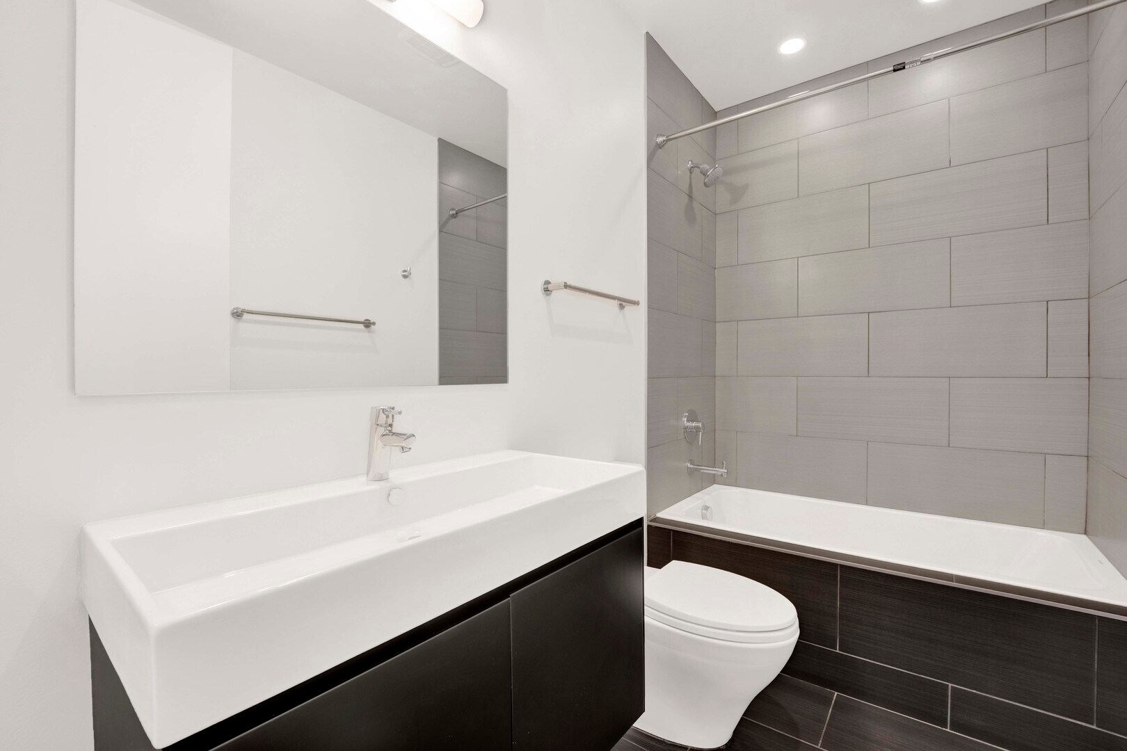 Building Photo - 1017 N Cleveland Ave