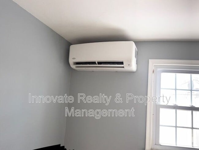 Building Photo - 1126 Sunset Ln