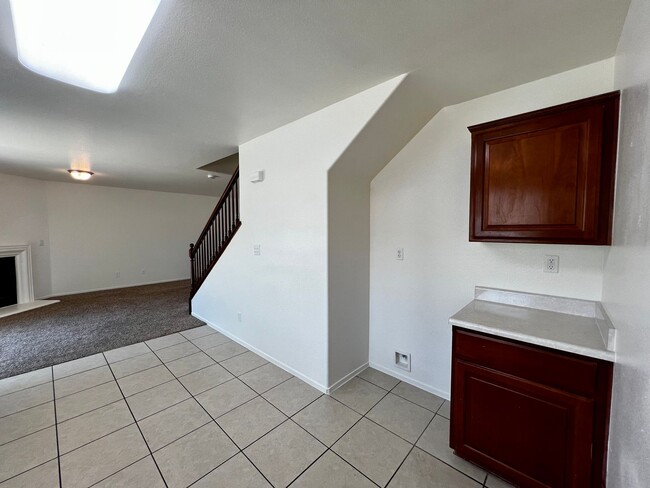 Building Photo - 1230 Sunup Dr