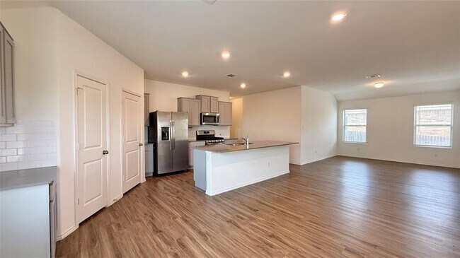 Building Photo - 21601 Quick Fox Dr