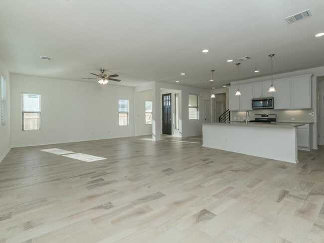 Building Photo - 9111 Silica Dr