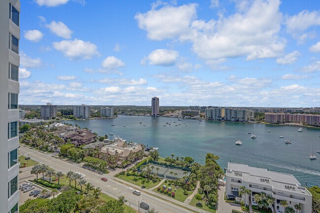 Building Photo - 550 S Ocean Blvd