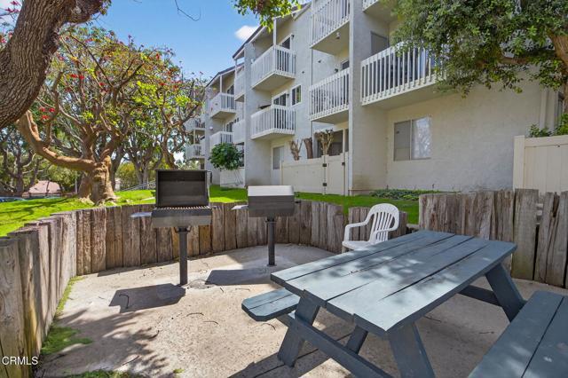 Building Photo - 225 S Ventura Rd