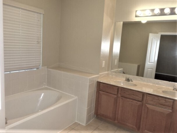 Building Photo - 12027 Bunny Ln