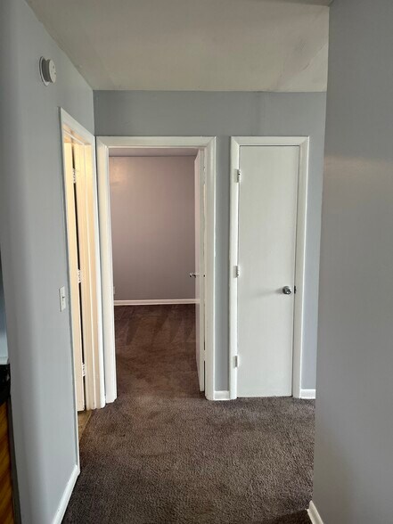 Building Photo - 1722 4th Ave N