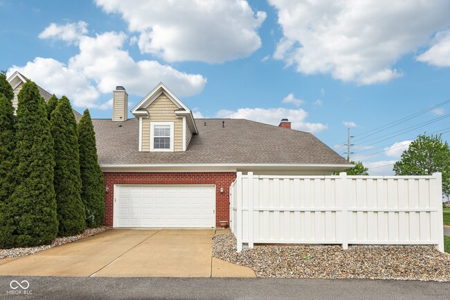 Building Photo - 15557 Bowie Dr