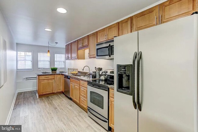 Building Photo - Stunning Three-Story Home in the Heart of Canton with Modern Upgrades and Expansive Roof Deck