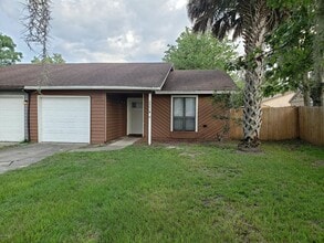 Building Photo - 2/2 Townhome in Orange Park