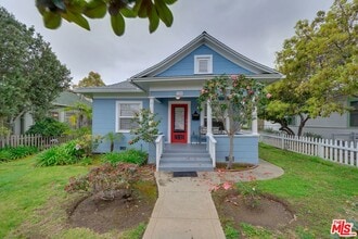 Building Photo - 1328 10th St