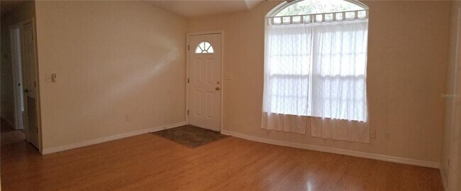 Building Photo - 1221 NW 35th Ave