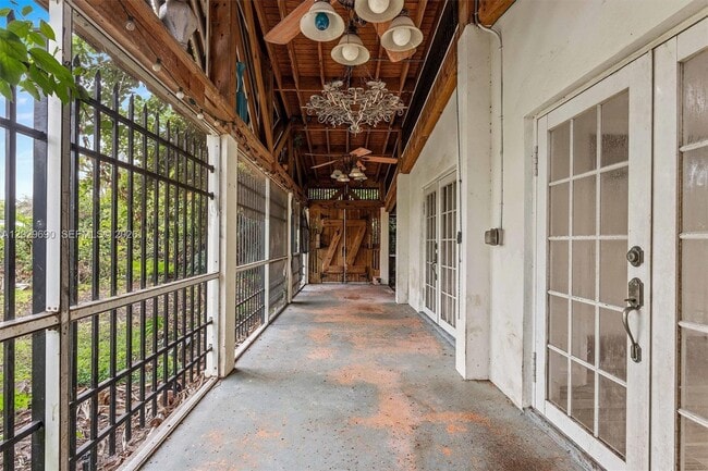 Building Photo - 6073 NW 27th St