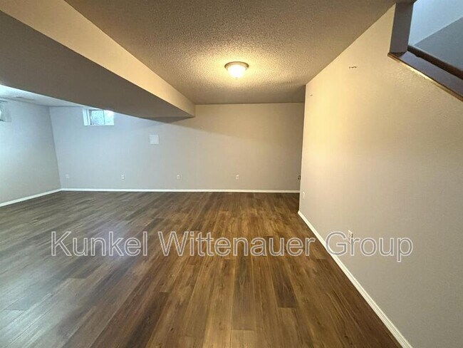 Building Photo - 1514 Peach Orchard Ln