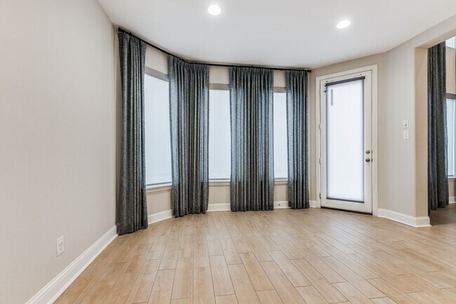 Building Photo - 4 Bedroom, 3.5 Bath Home in Frisco ISD for...