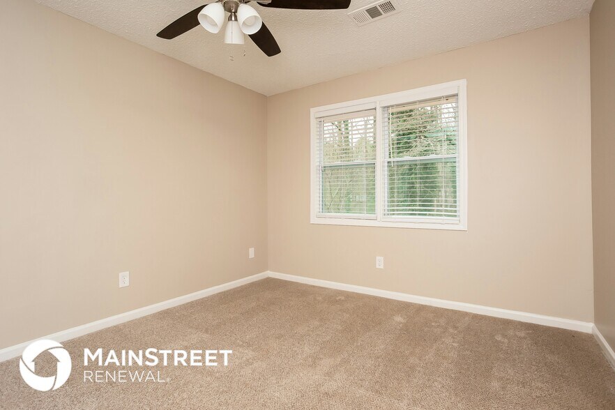 Building Photo - 141 Montego Cir