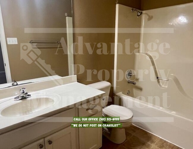 Building Photo - 50 Whispering Wind Cir