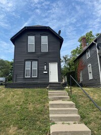 Building Photo - 722 Concert St